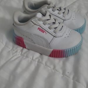 Puma Kids Sneakers in White with Pink and Blue Soles